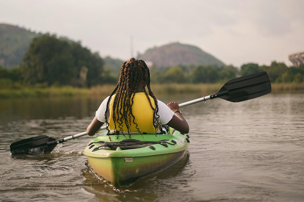 https://livetheevergrove.com/wp-content/uploads/2024/03/Kayak-Man-1200x800-1.jpg